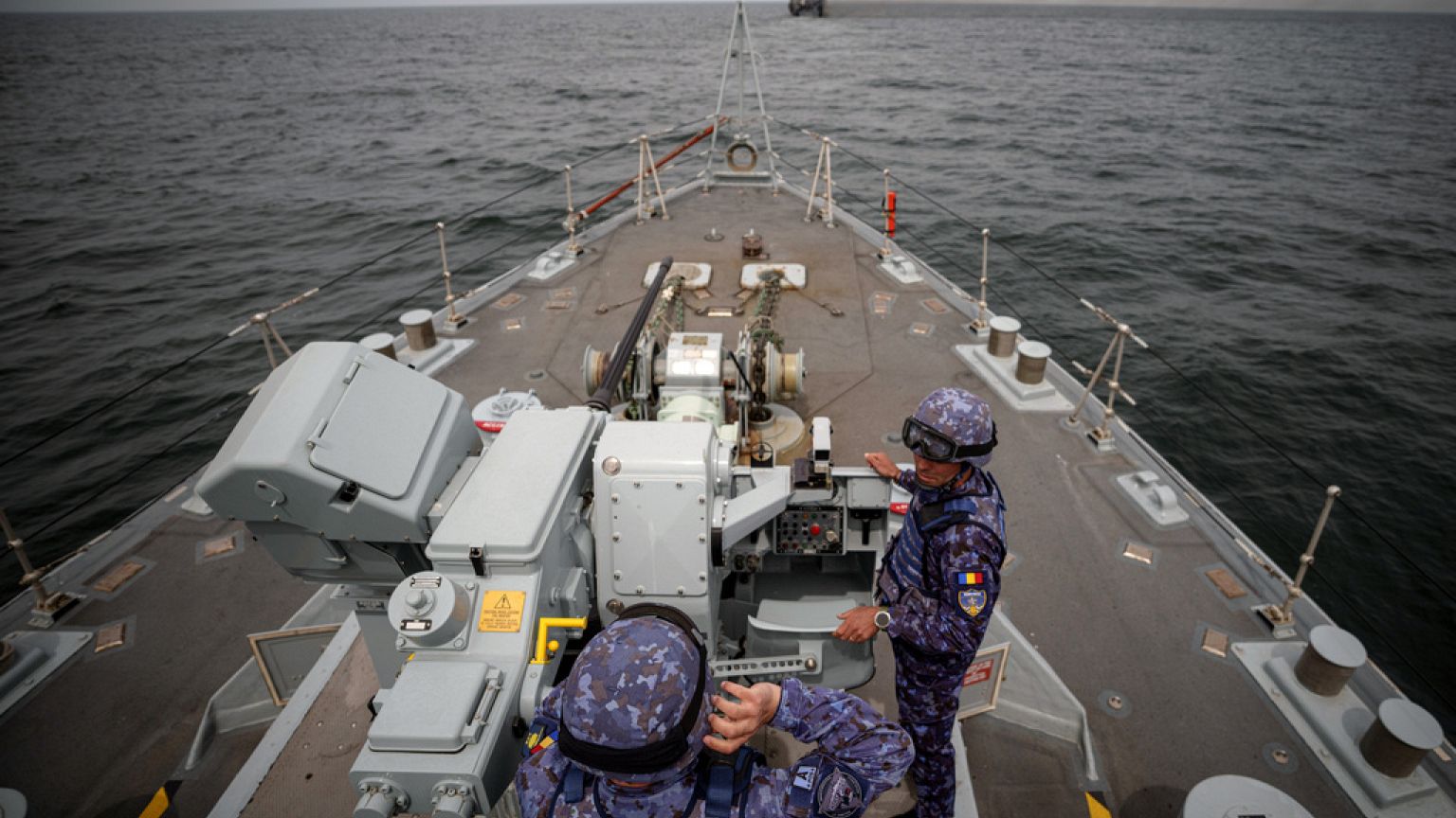 Depuis le début de la guerre en Ukraine, des centaines de mines menacent la navigation en mer Noire.