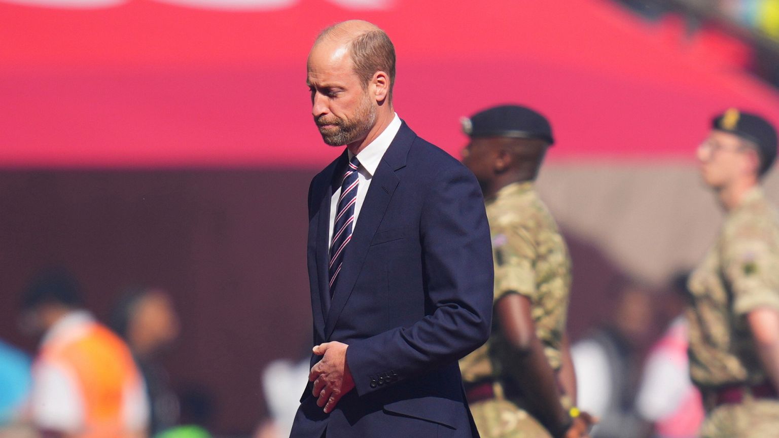 Le prince William de Grande-Bretagne assiste à la cérémonie d'ouverture de la finale au stade de Wembley à Londres, le samedi 17 mai 2025
