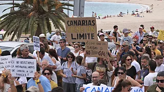 L'année dernière, les habitants ont organisé de nombreuses manifestations pour dénoncer les pressions exercées par le tourisme excessif sur les infrastructures locales et la disponibilité des logements.